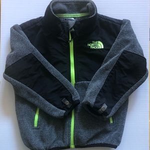 The North Face 2T Denali Jacket fleece